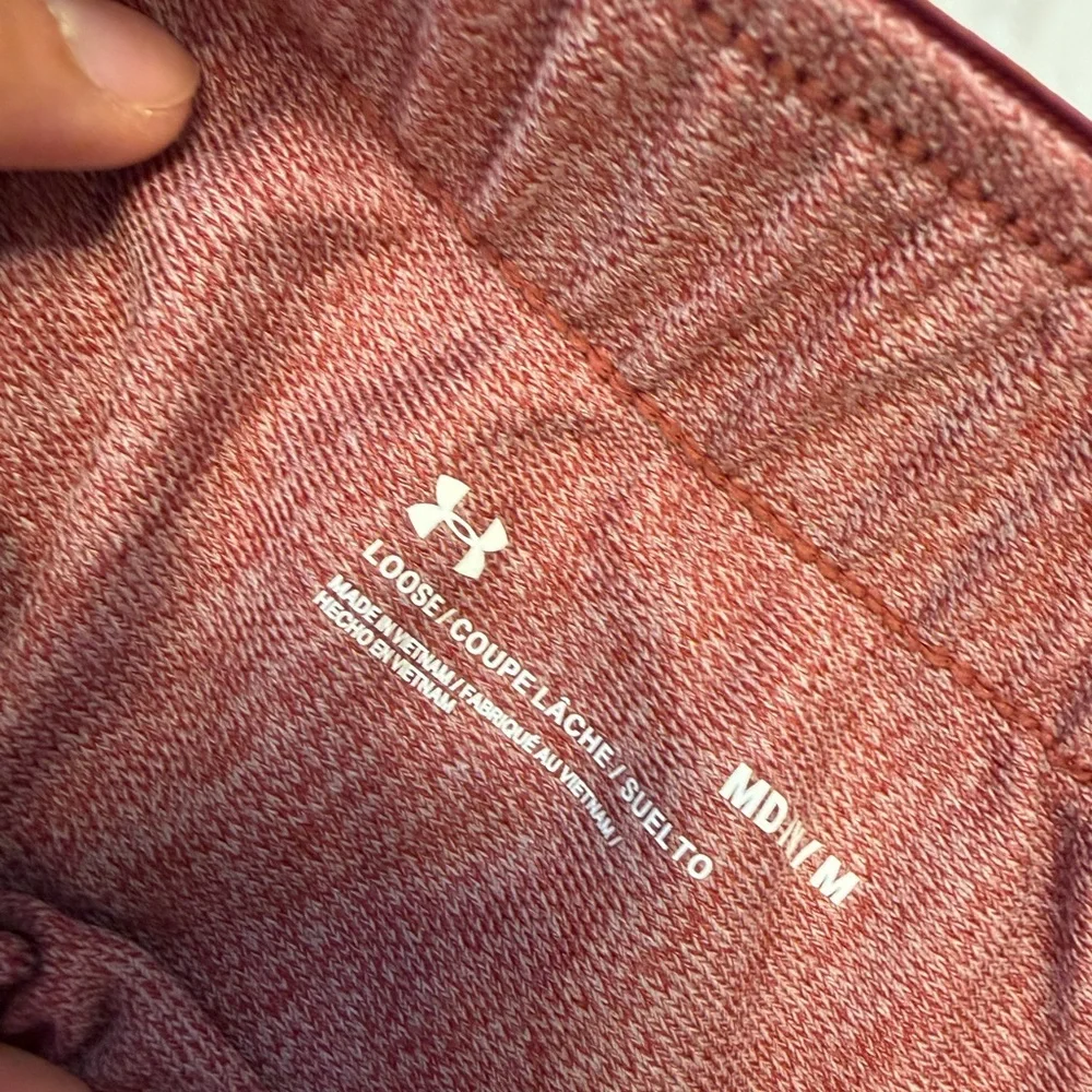 Under Armour‎ Women's Burgundy Athletic Shorts - Picture 2 of 4